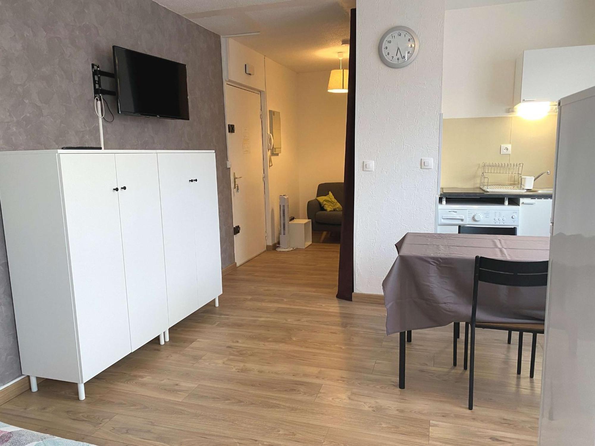 Studio Renove Avec Balcon, Proche Commerces, Wifi Et Cellier Privatif - Balaruc-Les-Bains. - Fr-1-553-13 Exteriér fotografie